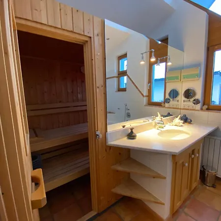 Апартаменты In Mit Sauna *