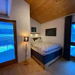 In Mit Sauna דירה